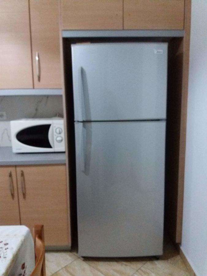 Zeta'S Apartments Sarande Bagian luar foto