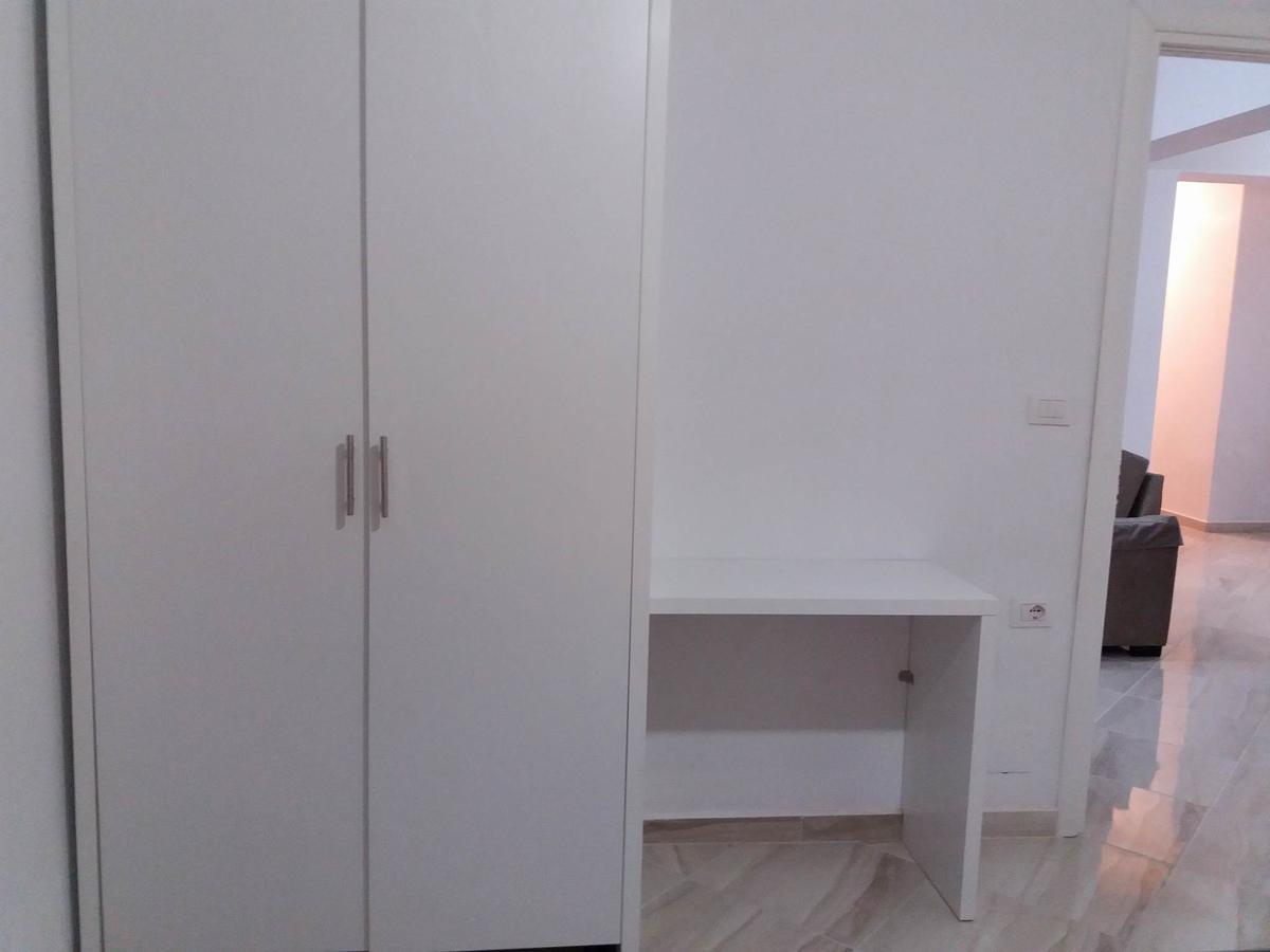 Zeta'S Apartments Sarande Bagian luar foto