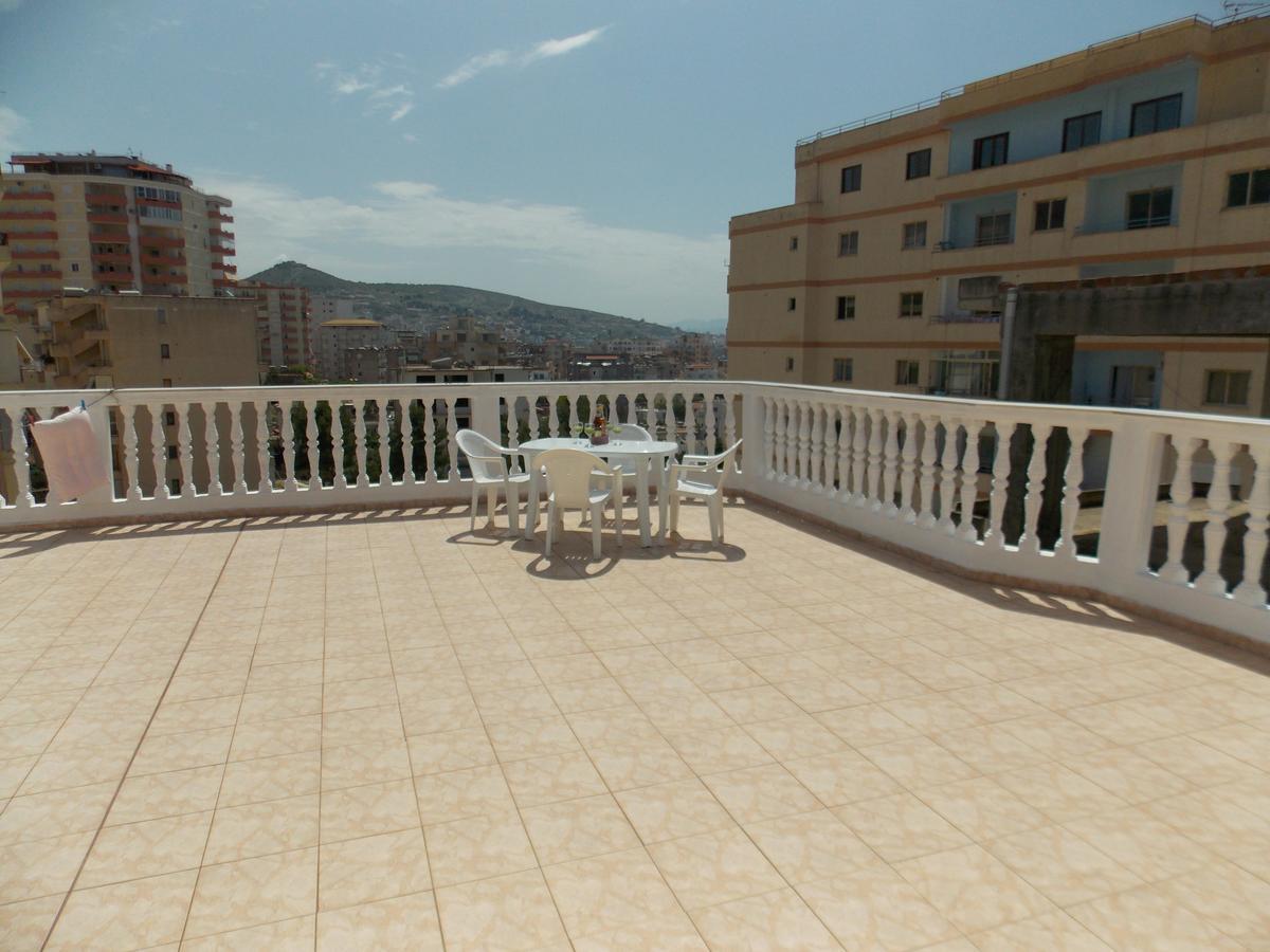 Zeta'S Apartments Sarande Bagian luar foto