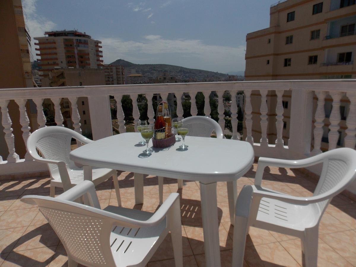 Zeta'S Apartments Sarande Bagian luar foto