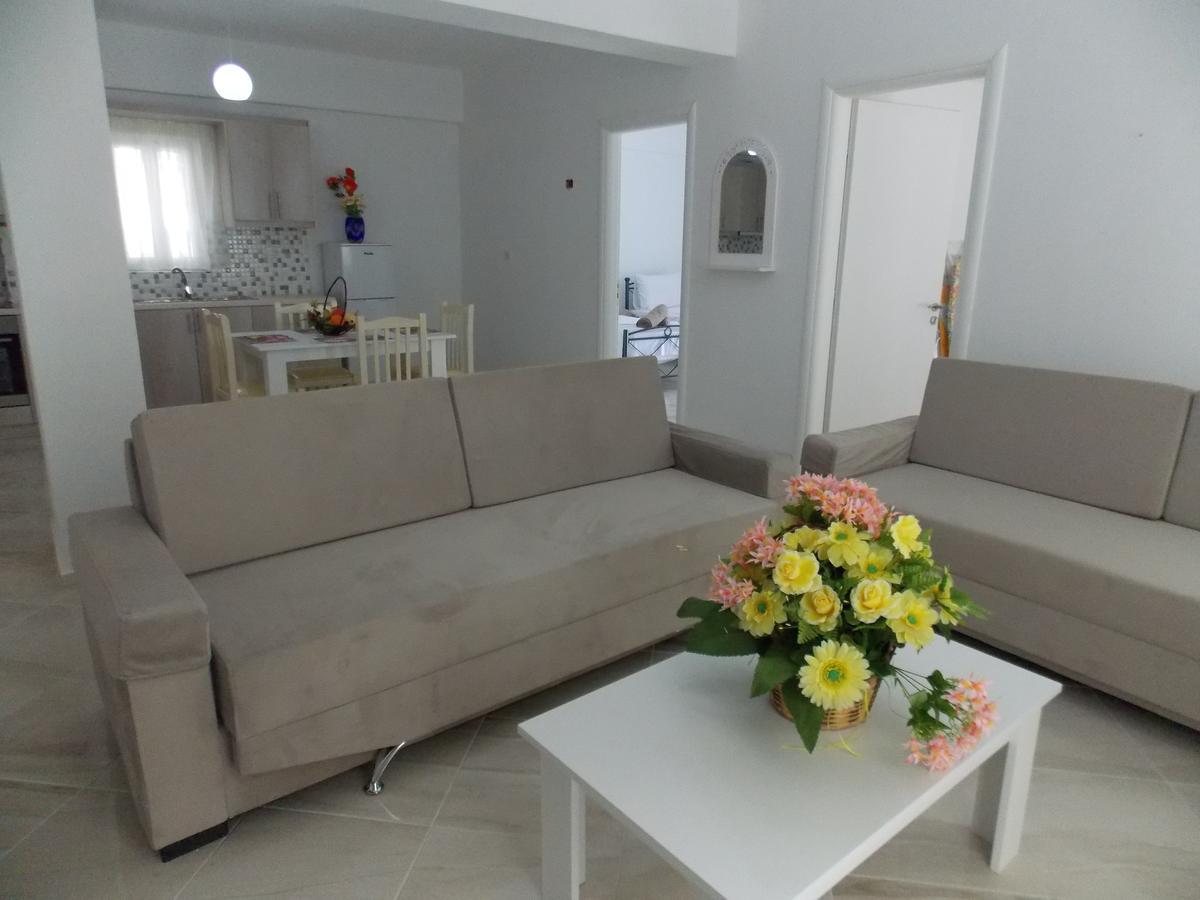 Zeta'S Apartments Sarande Bagian luar foto